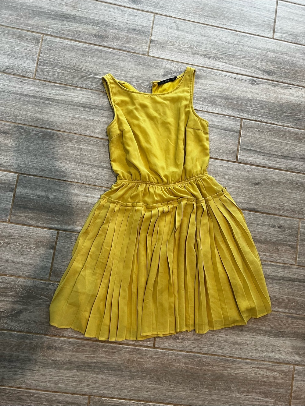 Doe & Rae Sunlit Yellow Sleeveless Top